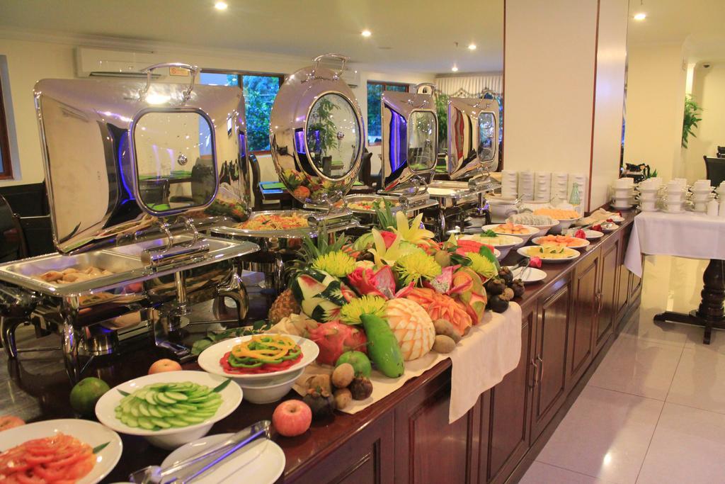 Cardamom Hotel & Apartment Phnom Penh Exterior photo