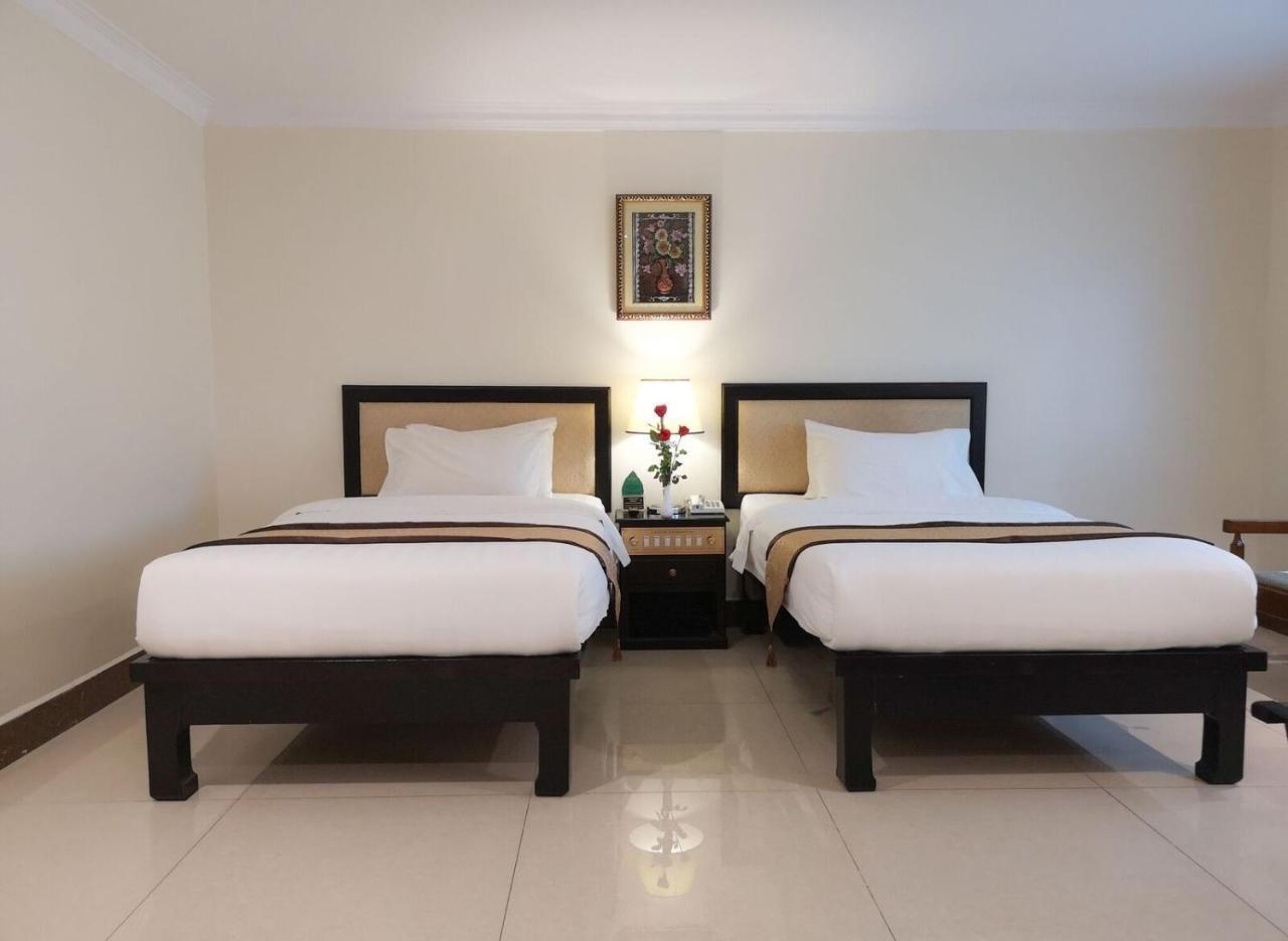 Cardamom Hotel & Apartment Phnom Penh Exterior photo